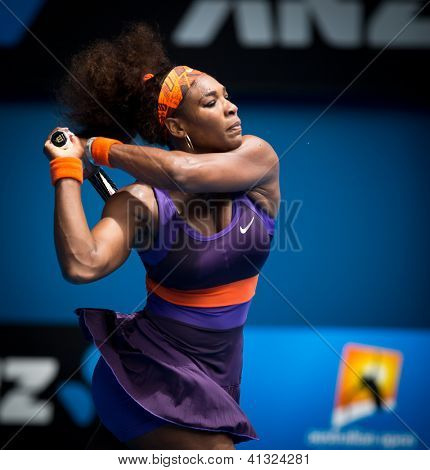 MELBOURNE - 17 gennaio: Serena Williams di USAin il suo secondo turno conquistare Garbine Muguruza di S