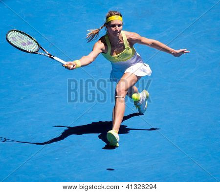 MELBOURNE - el 19 de enero: Maria Kirilenko de Rusia en su tercera ronda de la victoria sobre Yanina Wickmayer de ser