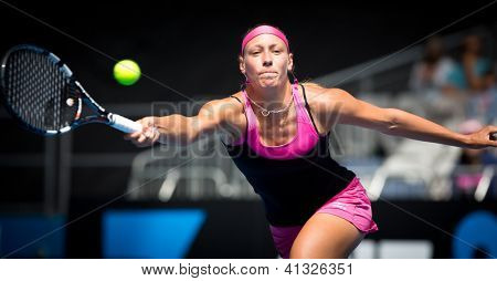 MELBOURNE - el 19 de enero: Yanina Wickmayer de Bélgica en su tercera ronda ante Maria Kirilenko de Ru