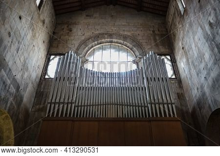 Carrara, Tuscany, Italy - October, 2020: Interior Of Carrara Cathedral (duomo Di Carrara) - A Church