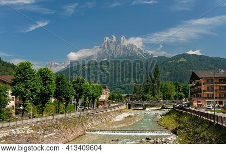 Fiera Di Primiero, Pale Di San Martino Village With Dolomite Peaks In Val Di Primiero Noana Of Trent