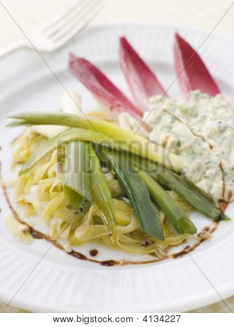 Porree Vinaigrette mit Sauce gribiche