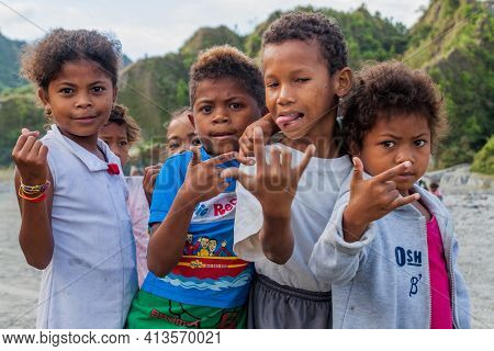 Mt Pinatubo, Philippines - Jan 30, 2018: Local Children On A Lahar Of Pinatubo Volcan