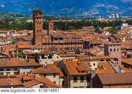 Panorama of Lucca Italia - architecture background