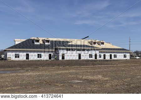 Indianapolis - Circa March 2021: Strip Mall And Local Small Business Dwelling Under Construction. De