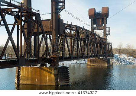 Juna Bridge