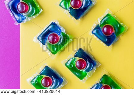 Blue Laundry Detergent Sorts Variety In Powder, Liquid Gel And Pod In Washing Dose.liquid Pods With 