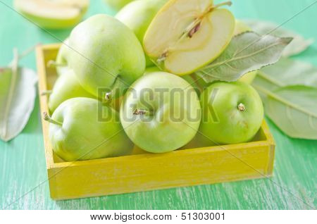 green apple