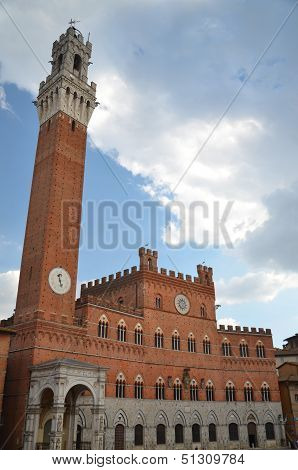 Majestic Palazzo Pubblico on Piazza del Campo in Siena, Tuscany, Italy
