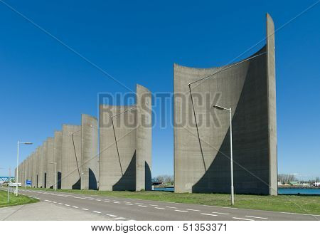 Concrete Windbreak