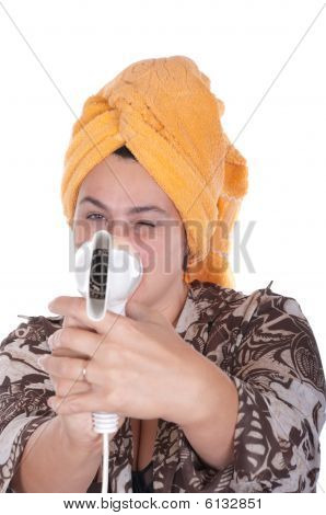 Žena s vlasy Fén pro Hai