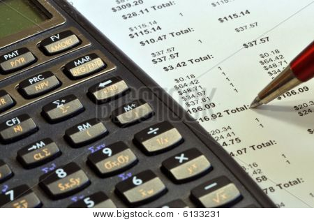 Calculatrice et stylo