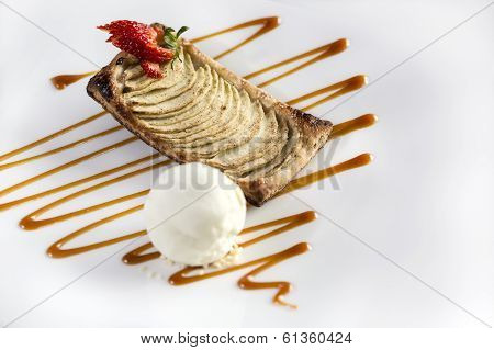 Strawberry Biscuit Dessert With Icecream