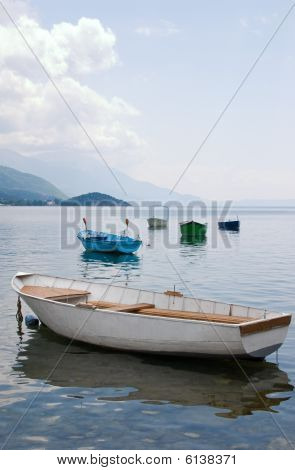 上水船