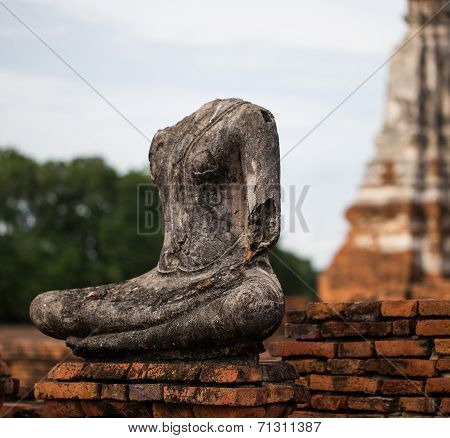 Ruins Of Buddha Statue At Chaiwatthanaram Temple, Ayutthaya .