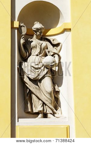 Sculpture Scienza In Wilanow, Warsaw
