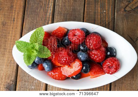 Delicious Marinated Fruitsalad