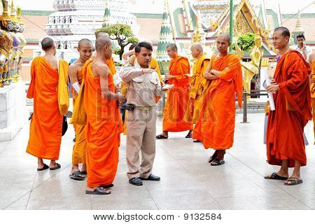 พระสงฆ์ในการท่องเที่ยว