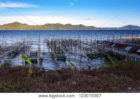 Fish farm and hatchery or nursery Lake Tondano Sulawesi Indonesia (Celebes) Asia