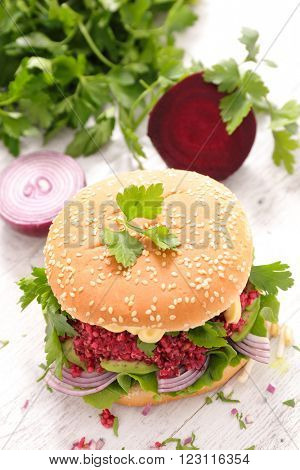 buger with quinoa and beetroot steak