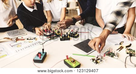 Electronic Experiment Observation Physics Study Concept