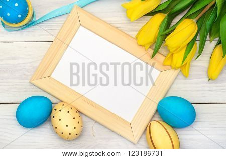 Easter background with eggs / happy easter