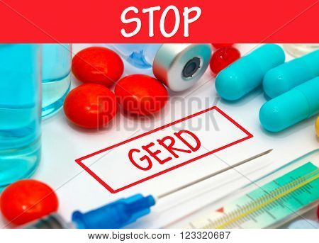Stop gerd. Vaccine to treat disease. Syringe and vaccine with drugs.