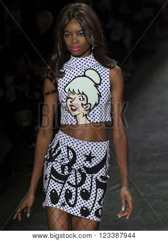 Jeremy Scott - Fall Winter 2016 Collection