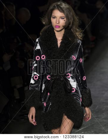 Jeremy Scott - Fall Winter 2016 Collection