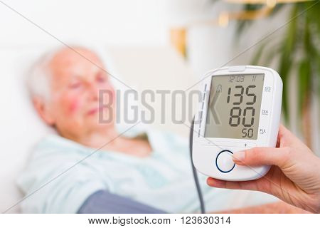 Digital Measurer - Normal Blood Pressure