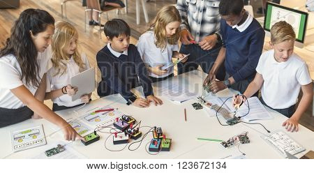 Electronic Experiment Observation Physics Study Concept