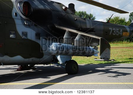 RADOM, Polen - 31 august: Mi-35 Mi-24. International Air demonstrationer AIR SHOW 2009. 31 August 200