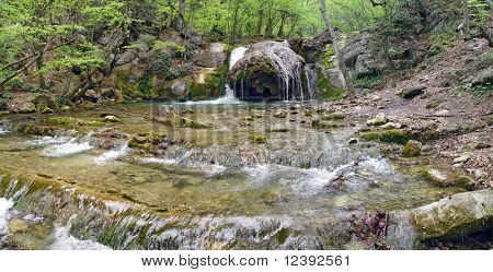Panorama Wasserfall-Kaskade in der Krim, Ukraine