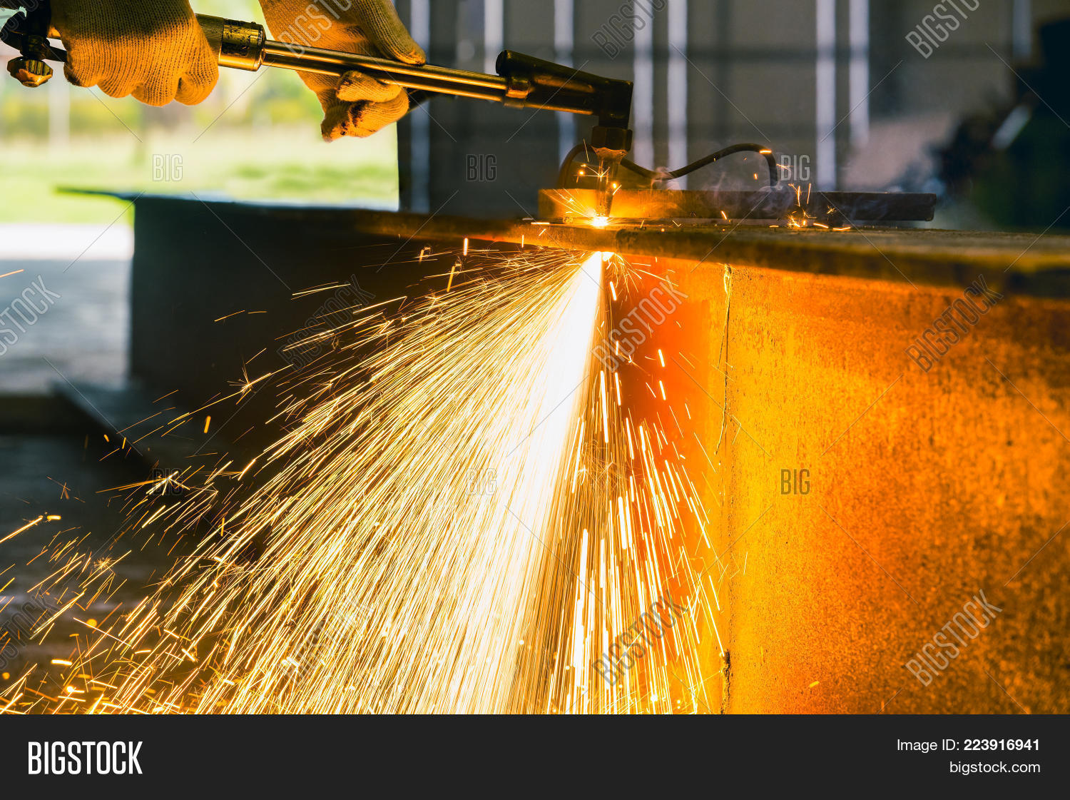 Cutting Torch, Oxygen Image & Photo (Free Trial) Bigstock