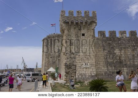 Trogir, Croatia - August 12 2017: Day View Of Kamerlengo Caste In Trogir In Summer Season, With Peop
