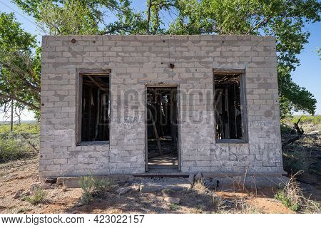 Glenrio, Texas - May 6, 2021: Exterior Of The Abandoned Former Glenrio Texas Post Office