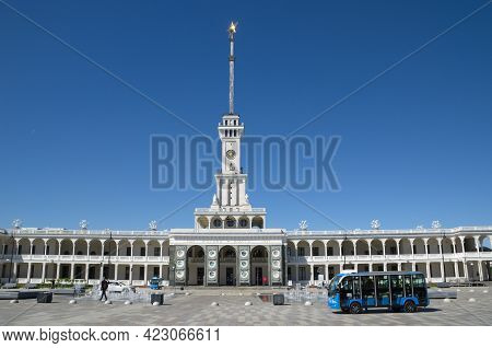 Moscow, Russia - June 3, 2021: The Building Of The Northern River Station And The Electric Car On Th