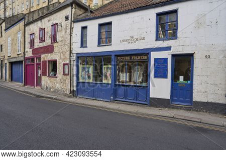 Bath, United Kingdom - June 8, 2021: Historic Houses And Shops In Walcot Street In The World Heritag