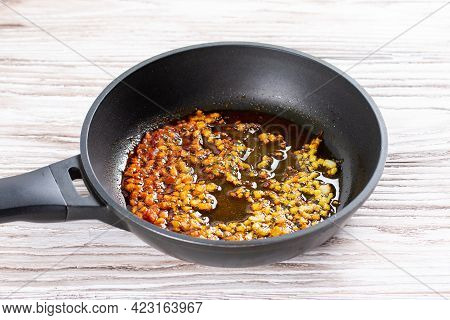 Onions And Spices In A Pan. Chicken Kadhai. Indian Spicy Chicken Curry. Cooking Step By Step