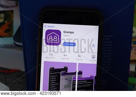 New York, Usa - 1 June 2021: Gramps Mobile App Logo On Phone Screen, Close-up Icon, Illustrative Edi