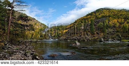 Russia. South Of Western Siberia, Altai Mountains. Early Autumn On The Mountain River Chulcha (a Tri
