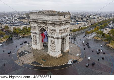 Aerial view of Arc de Triomphe, Paris
