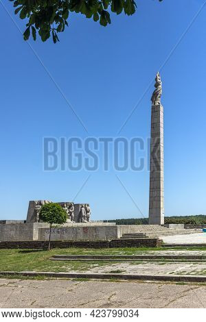 Vidin, Bulgaria - May 23, 2021: The Monument Of Freedom At The Coast Of Danube River In Town Of Vidi