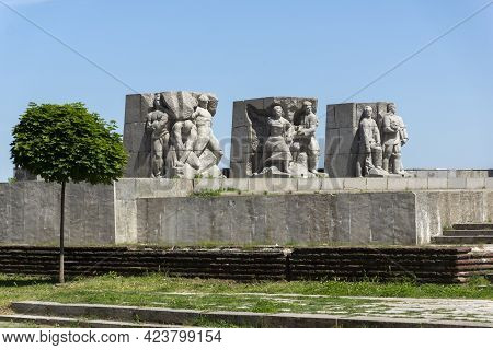 Vidin, Bulgaria - May 23, 2021: The Monument Of Freedom At The Coast Of Danube River In Town Of Vidi