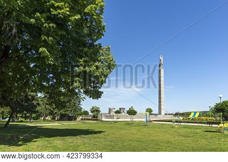 Vidin, Bulgaria - May 23, 2021: The Monument Of Freedom At The Coast Of Danube River In Town Of Vidi