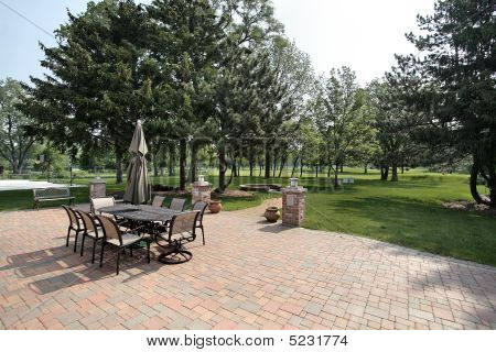 Mattone Patio con vista campo da golf
