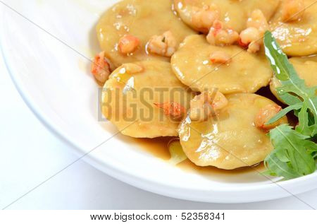 House ravioli the filled fillets dorado with sauce from shrimps