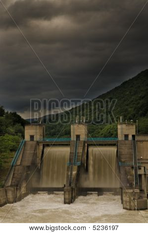 Elektrárny