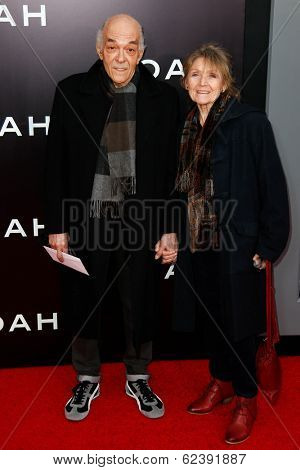 NEW YORK-MAR 26: Actor Mark Margolis and wife Jacqueline Margolis attend the premiere of 