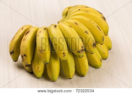 A banch of gold bananas